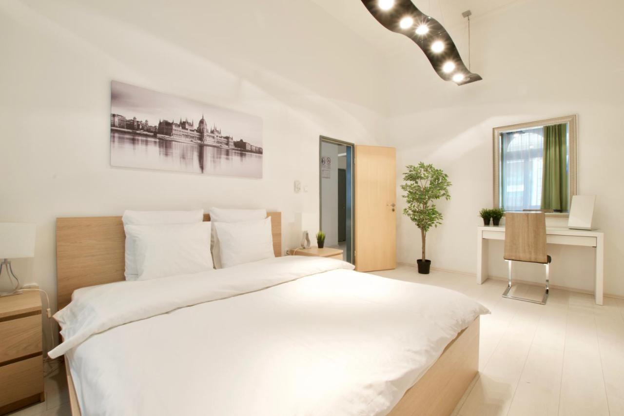 St. King 1 By Hi5 Apartments ブダペスト エクステリア 写真